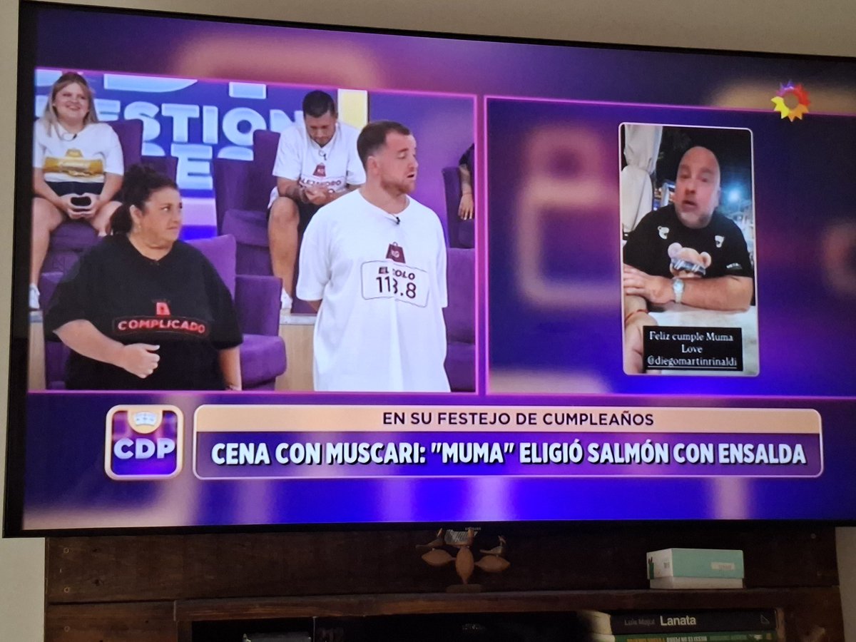 WalterGrosso5's tweet photo. Se dan cuenta que estos tipos inseparables, amigos de toda la vida compiten en el mismo horario!!! Increíble!!!! @Gastonpisano #elcolo #EscuelaDeCocina #cuestiondepeso https://t.co/G3Rj78RJlV