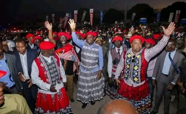 directornuel's tweet photo. Information reaching me from Namibia 🇳🇦 is that Zambian men fart a lot so they prefer this Cinderella-inspired dress to wearing trousers so they can spin 360 to neutralise the intensity of the fart.

😂😂😂 https://t.co/jLZq1Wdm93
