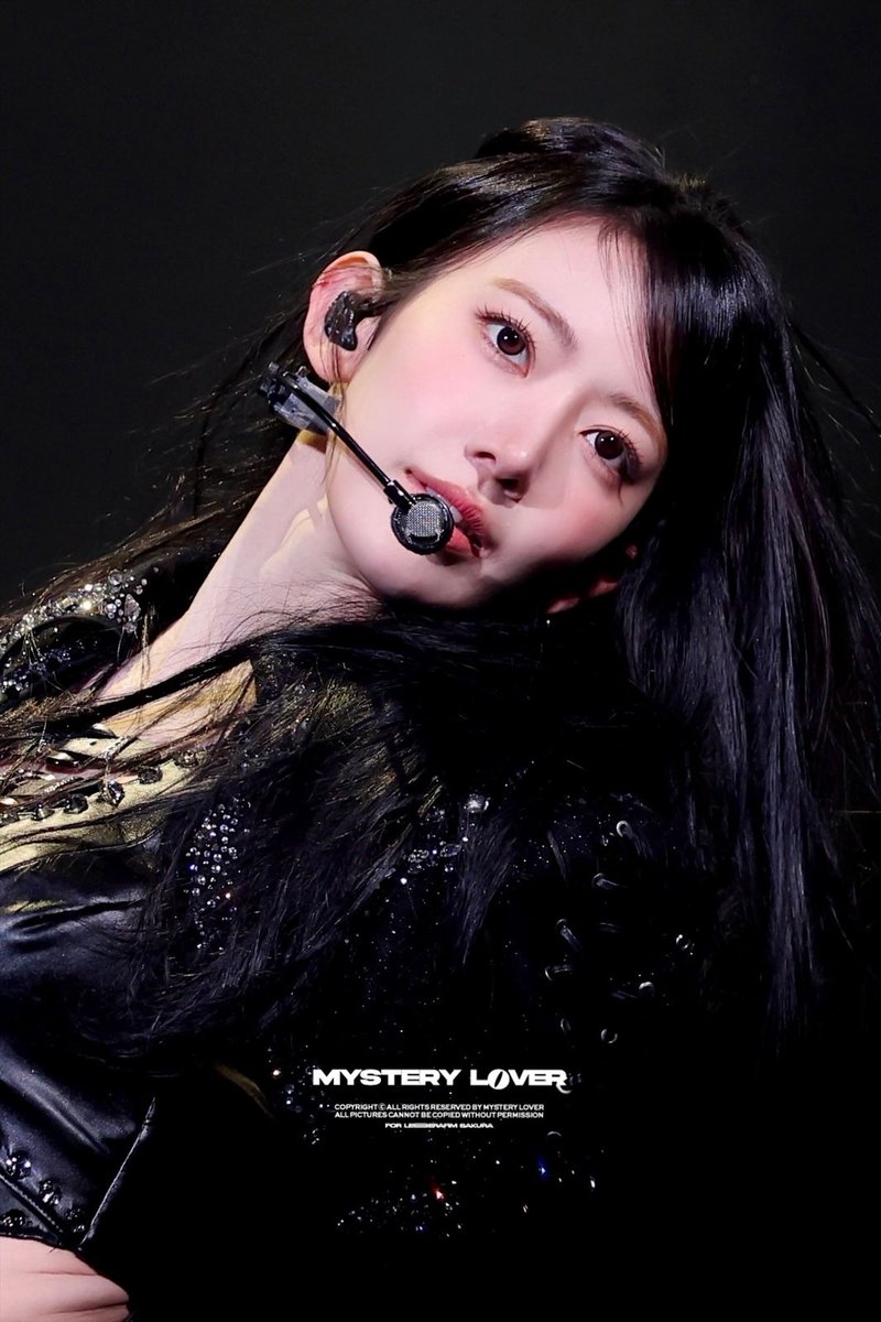 Sakura • 사쿠라 • 宮脇咲良 • サクラ 「260201」 📸 LE SSERAFIM • 르