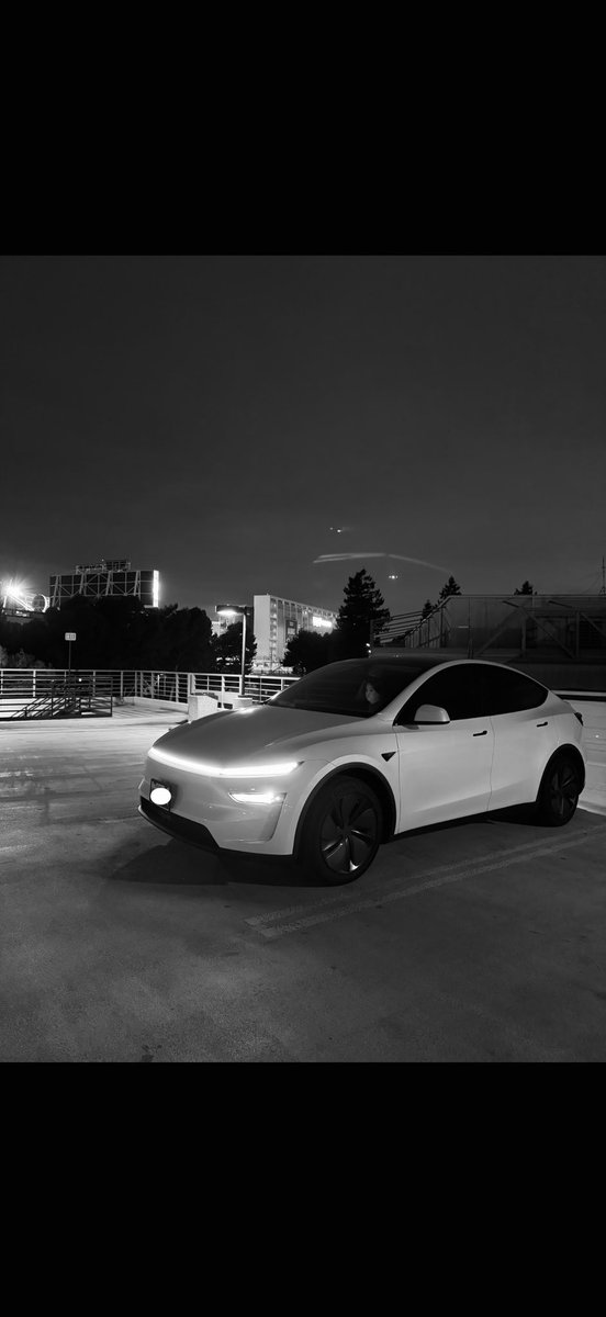 That1EvGuyJay tweet media