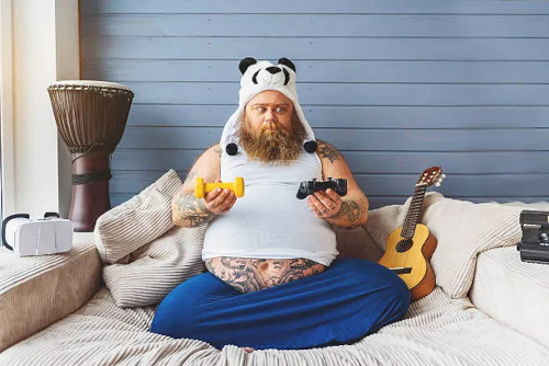 What do social media losers THINK they look like, versus what they actually are? This was posted on Discord recently.