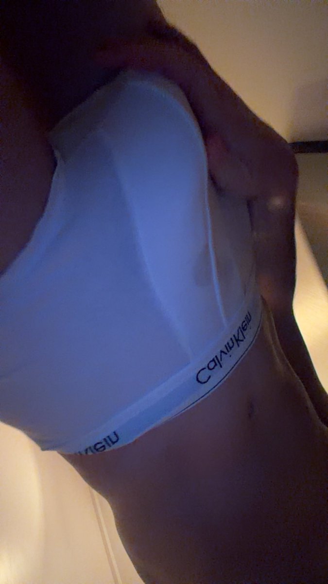 bbadboy222's tweet photo. Look at that pre cum 😍
Dm me for more ;) 
#gay #gayof #gayboy #gayslut https://t.co/Af6g9FPXxY