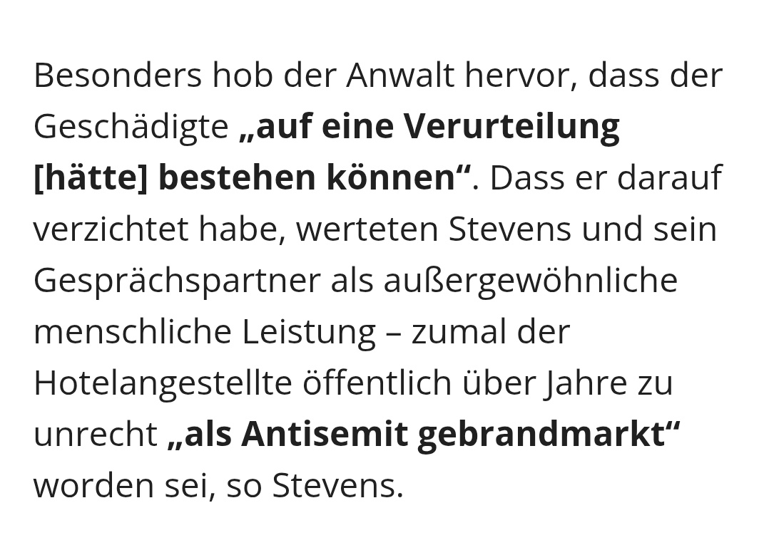kragenspeck's tweet photo. #ibes
Der Hotelangestellte hat mit dazu beigetragen, dass Gil eben NICHT verurteilt wurde. Das bestätigt Gils Anwalt (s.u.). 
Der Dank von Gil? Weiter Lügen. Unfassbar. https://t.co/me75UTtRWR