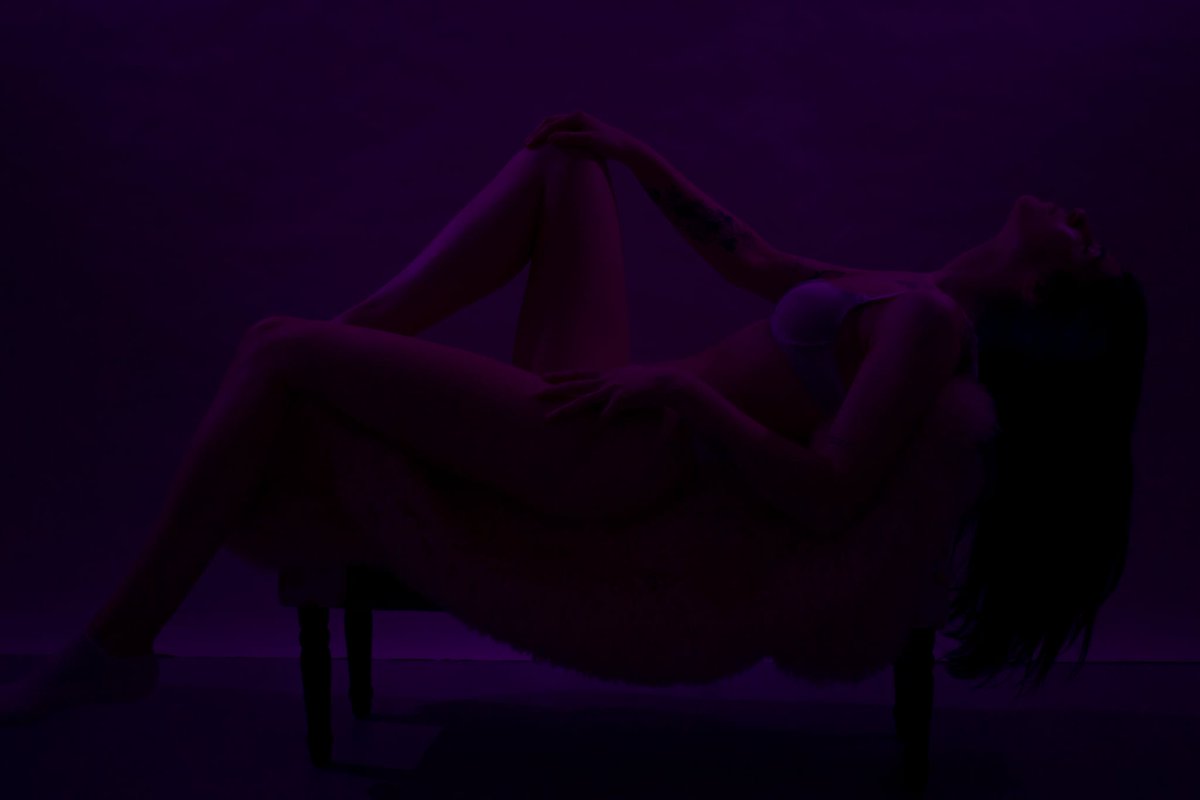 Isn't this hot? 💋