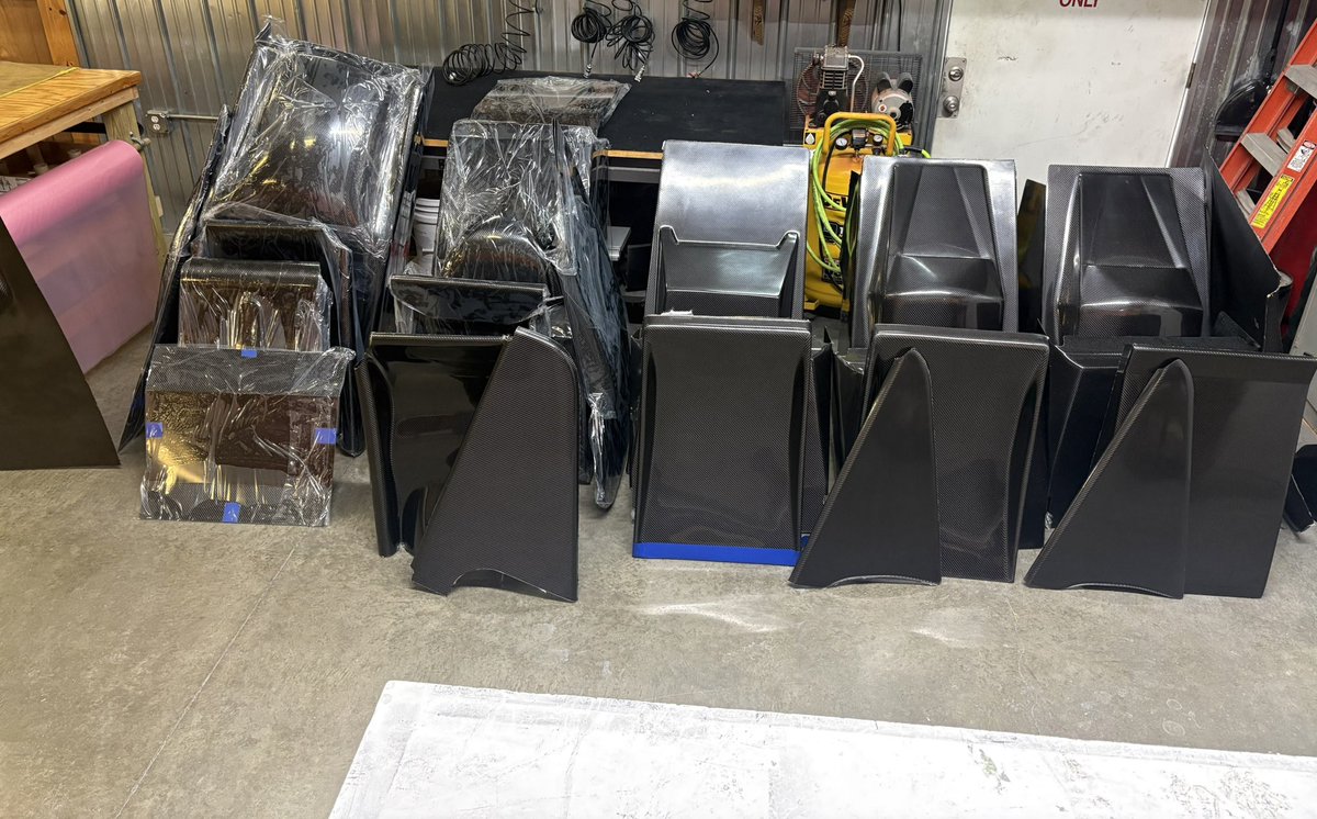 primecarbonUSA's tweet photo. Quality prepreg bodies getting ready to meet their new owners. #RidewithPrime https://t.co/GkkYUkNOLR