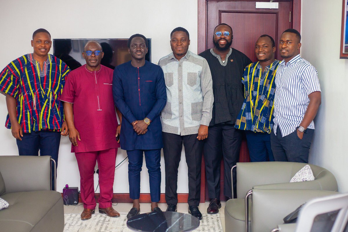 This evening, I had the honour of hosting Ugandan youth activist and Senior Presidential Advisor in Charge of Youth Affairs, Comrade Daniel Obal.

He visited my office to congratulate me on my election as Member of Parliament, a moment that brought back a shared vision we spoke