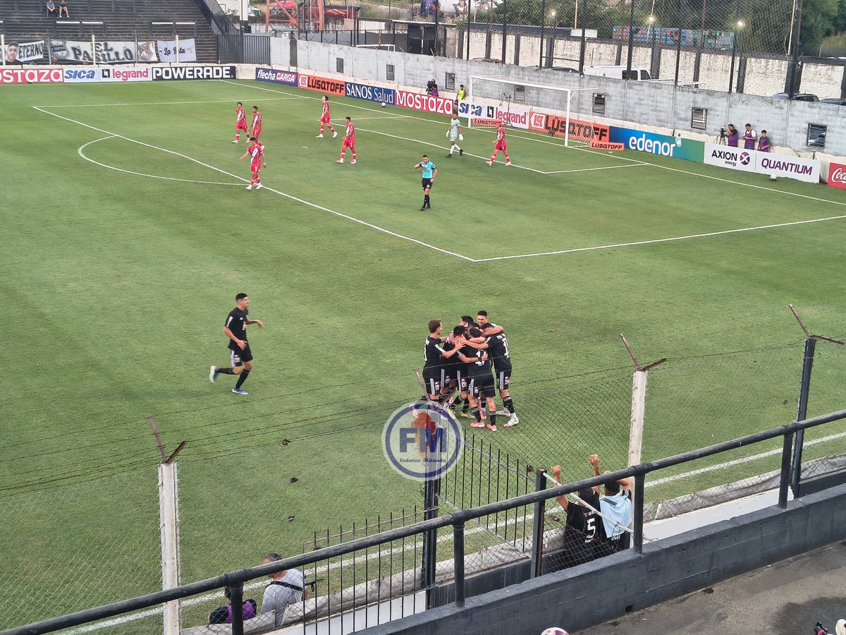 🏆COPA ARGENTINA

⚽ Gran triunfo de #Riestra frente a Deportivo #Maipu, dónde se impuso por la mínima, con gol de Angel #Stringa, en el primer tiempo.

En los 16AVOS esperan por el ganador de #SanLorenzo o #Rincon