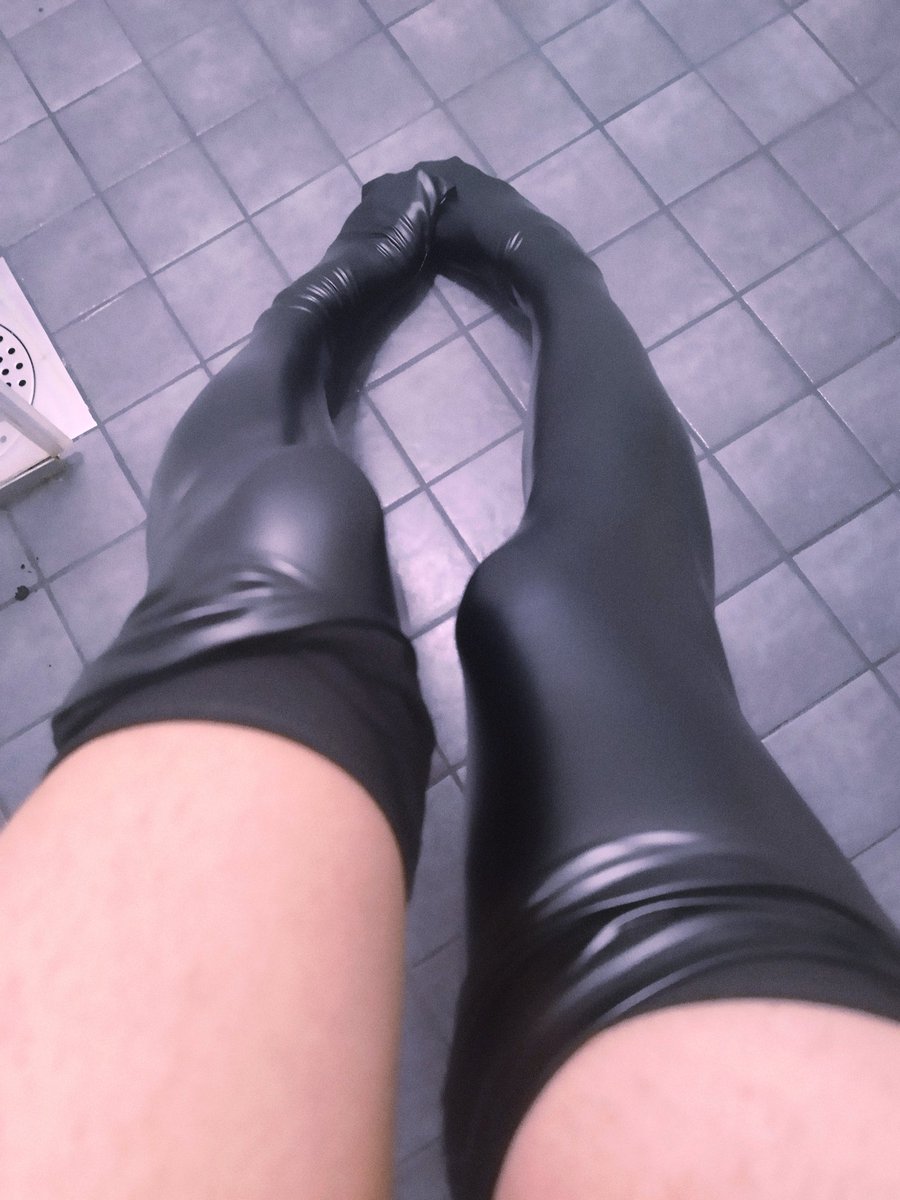 CallMeRobyn tweet media