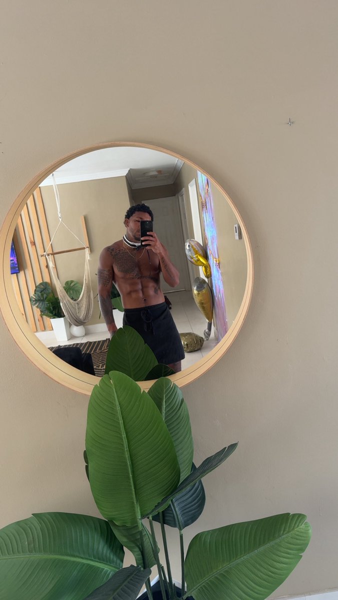 juanwildx's tweet photo. Butler Gig https://t.co/lGLziMq5uD