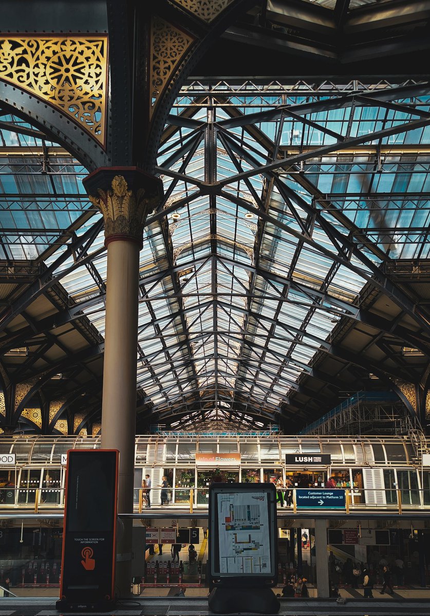 claireingelow's tweet photo. Register your objection, save Liverpool Street Station 

Share this link ⬇️
https://t.co/OTs0p7n2tk

@thevicsoc 
@thegentleauthor https://t.co/tz8xq5iqt3