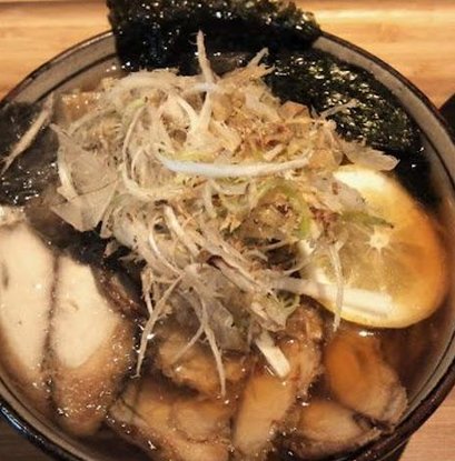 AtkinDen's tweet image. 湖でランニング 🌍