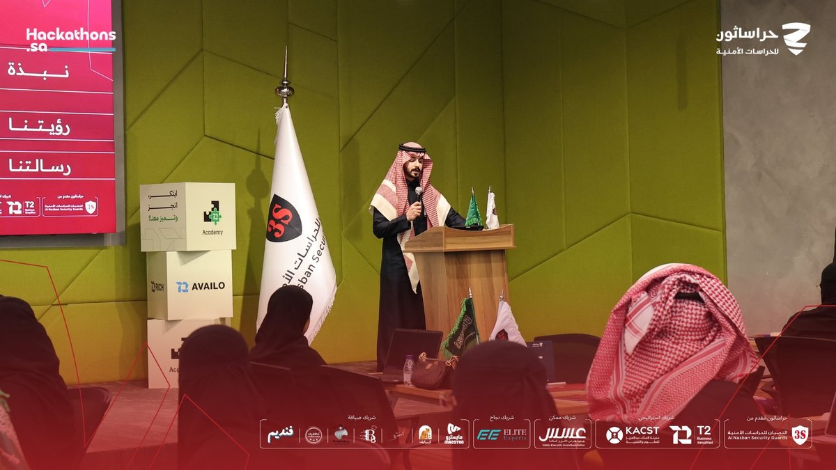 Nasban3S's tweet photo. وصلوا بأفكارهم ..
والحارس الأمني ينتظر حلولهم 🛡️

#ابتكارك_درعنا #حراساثون https://t.co/osjAQIB4hv
