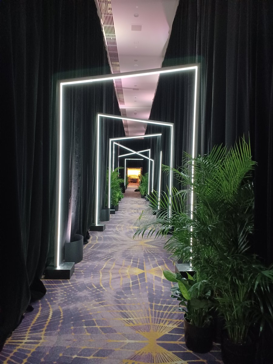 TOEvProductions's tweet photo. ✨ What Lies Beyond… ✨
A great entrance is like the cover of a book... it sets the tone, sparks curiosity, and invites guests to step inside!
#stayingonourTOES #eventrentals #movie #lasvegas #mystery #magic #swagdecor #eventdesign #beautiful #aesthetic #events #partys https://t.co/HRQflXPqT9