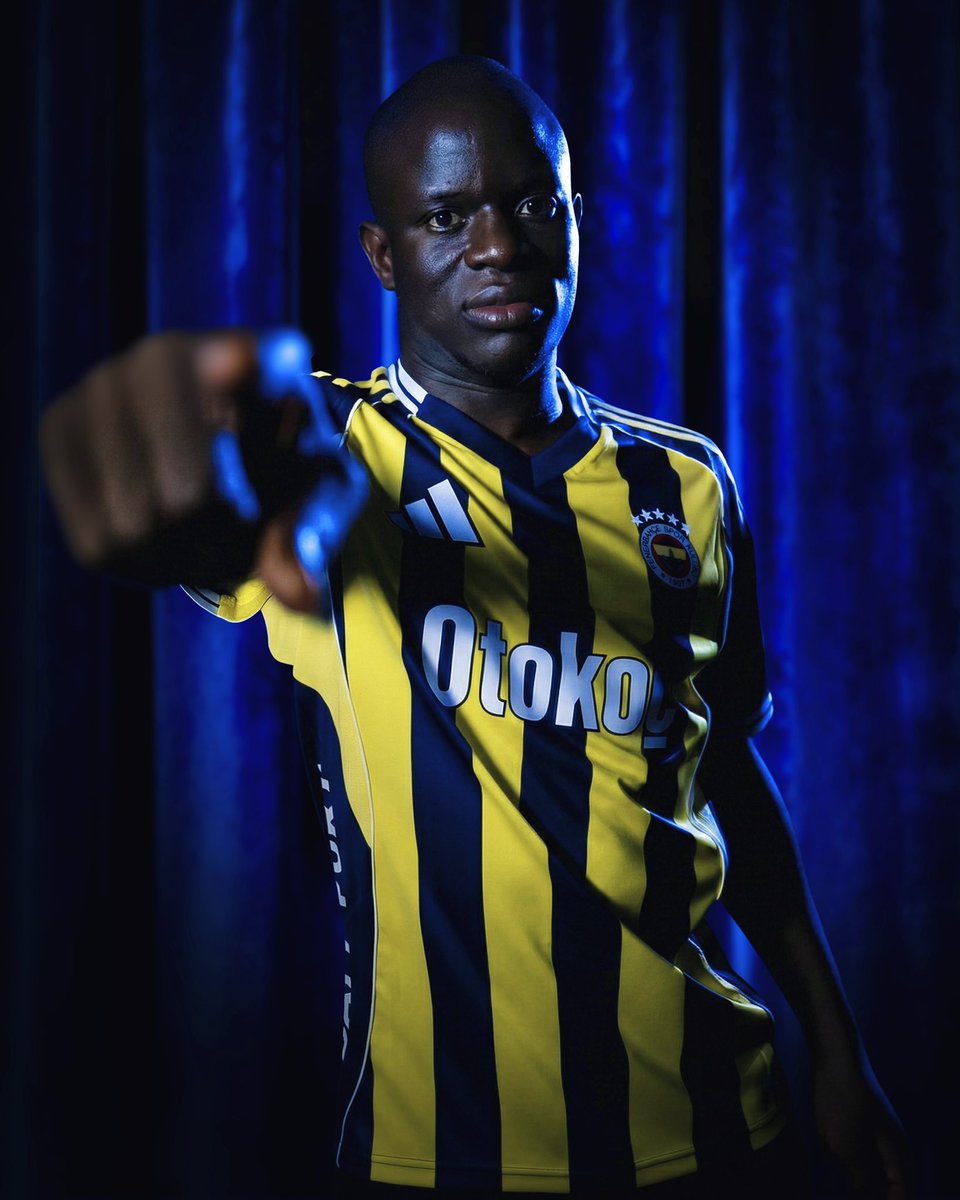 luganoburak's tweet photo. 2025/2026 SEZONU ŞAMPİYONU FENERBAHÇE'DİR ‼️
💛💙💪 https://t.co/MIBecqc5Je
