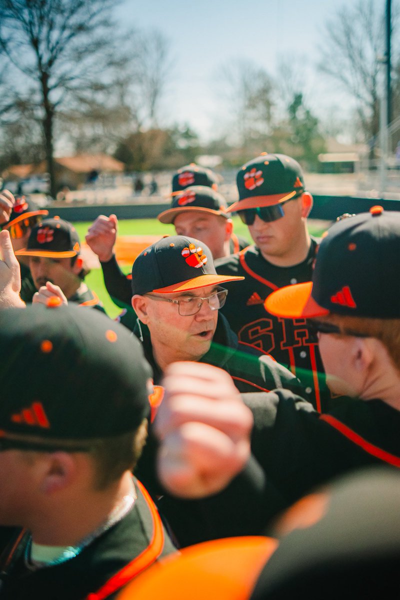 Debra M Gottschalk 📝📚📊📉 tweet media