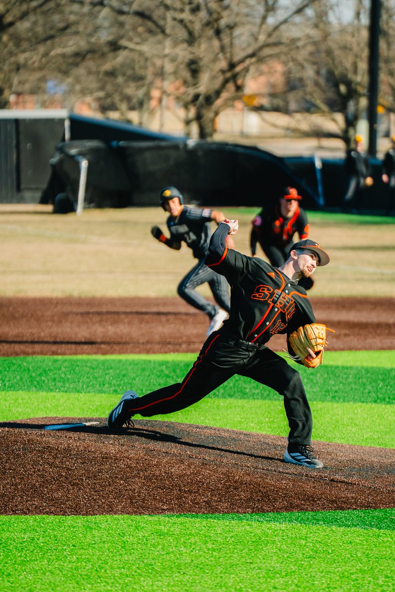 Debra M Gottschalk 📝📚📊📉 tweet media