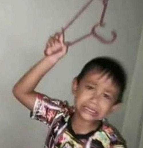 Yuyukow's tweet image. 時計は複雑です ✍️