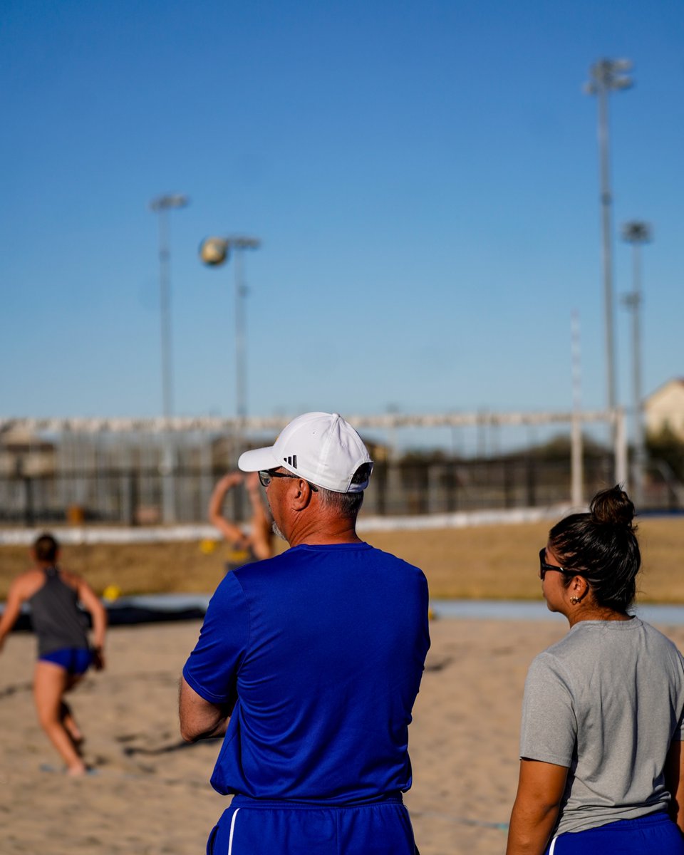 JavelinaBeach's tweet photo. Getting better together

#SandyHogs https://t.co/mwSDcfOprm