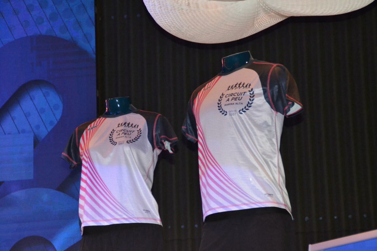 🏃‍♀️Arriba la temporada de córrer i a #Dénia ja la celebrem!

Hui hem presentat el 28é Circuit A Peu Marina Alta, amb 13 curses i una gran novetat: per primera vegada s’incorpora #LaXara (10K) i la cursa de #JesúsPobre.

📍Marquem en roig l’11 d’abril: Volta a Peu a Dénia!