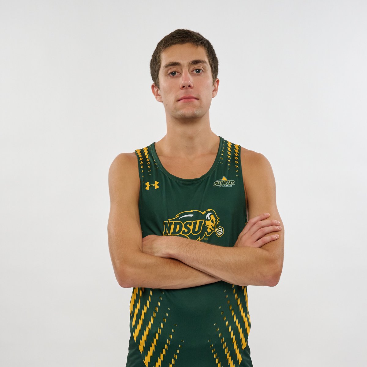 Jacob Knodle won the 3000m in 8:26.76.

Ivan Askim took second in 8:38.60.