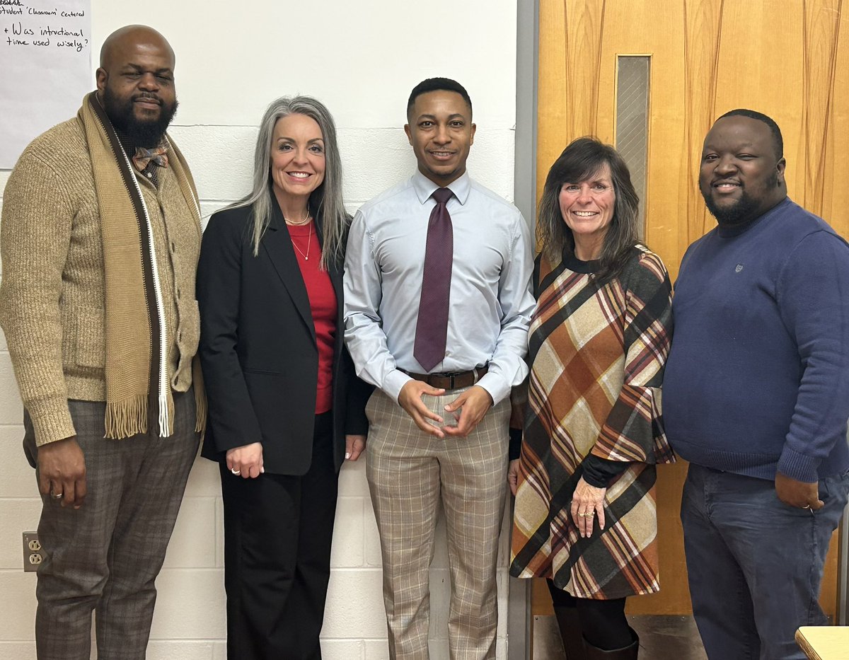 MariaDSells's tweet image. Extremely grateful to the seven teams of educational leaders from KY, AL, AR, FL, GA, IN, MS, OH, OR, SC, &amp;amp; TN braving travel through winter weather to dedicate their time this week to support school improvement through the @CogniaOrg Diagnostic Review process in Kentucky.