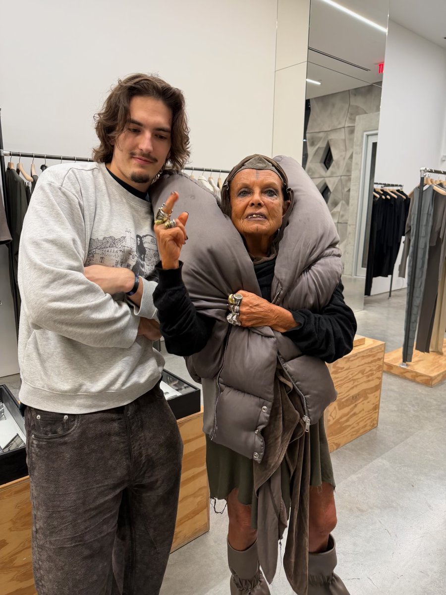 andreistula's tweet image. Lowest Solanas been since I been apart of this lovely group. 

An ode to a better lifestyle. On to greener pastures ♾️💴🌆 #bottomisin