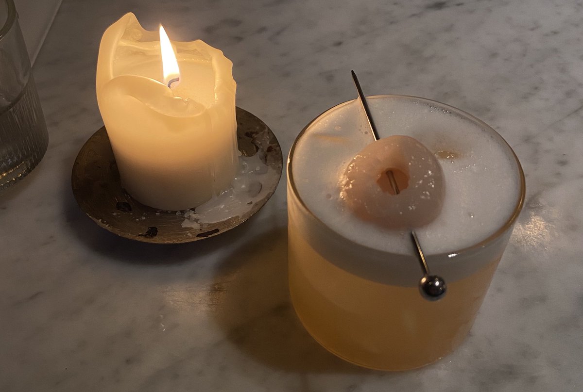 faintswan's tweet photo. when in doubt take a lychee sour https://t.co/L5kw3lB5pB