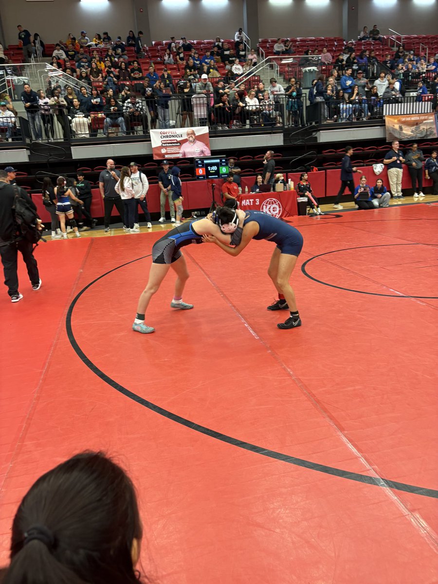 iisdcaldwell's tweet photo. @WrestleNimitz is having some great matches at regionals! #JumpInTheWater #AllN https://t.co/KScVWzqmz1