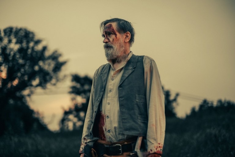 BDisgusting's tweet image. EXCLUSIVE: Here's your first look at John Waters &amp;amp; @choptopmoseley in horror anthology BALTIGORE.

Waters is the host who introduces each segment.

The film showcases Baltimore through deadly tales that each tackle a different horror subgenre in a different time period.