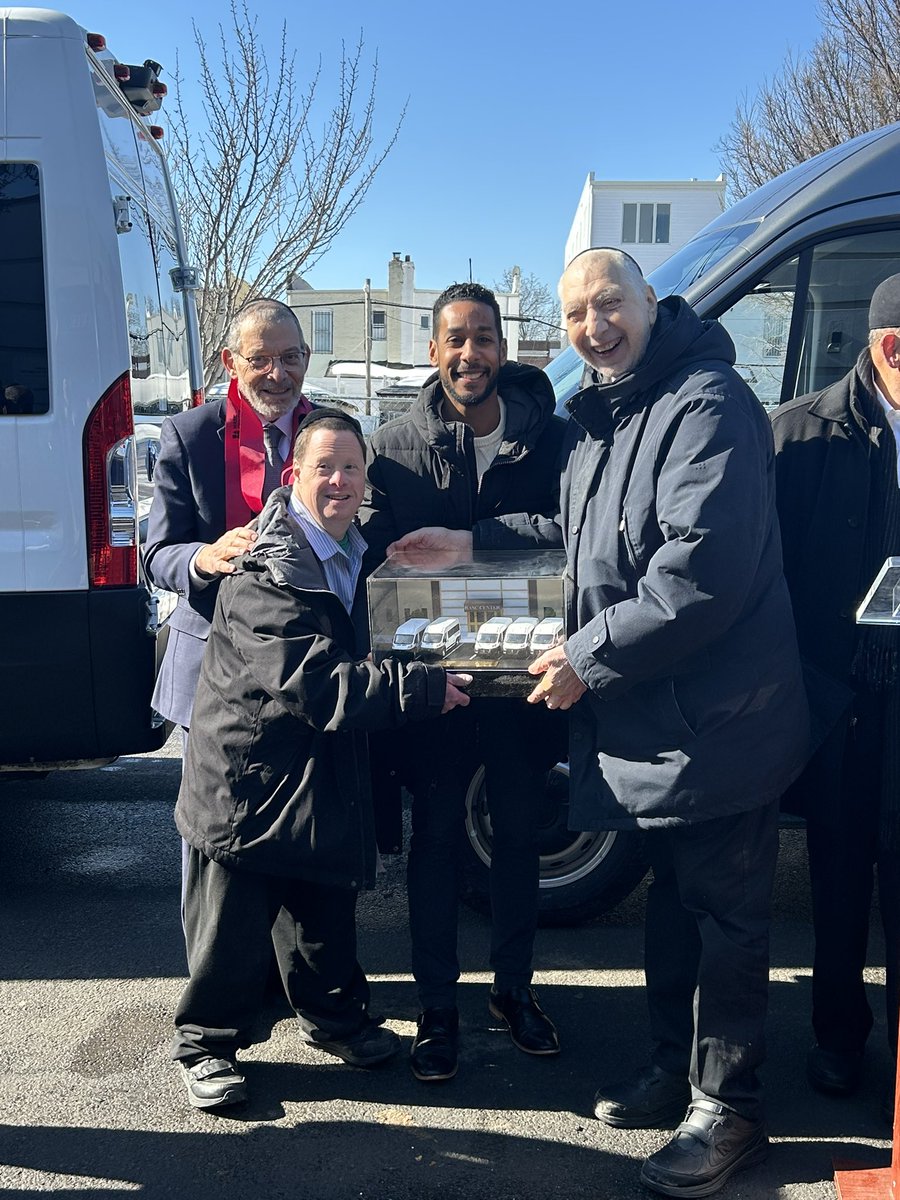 Antonio Reynoso tweet media