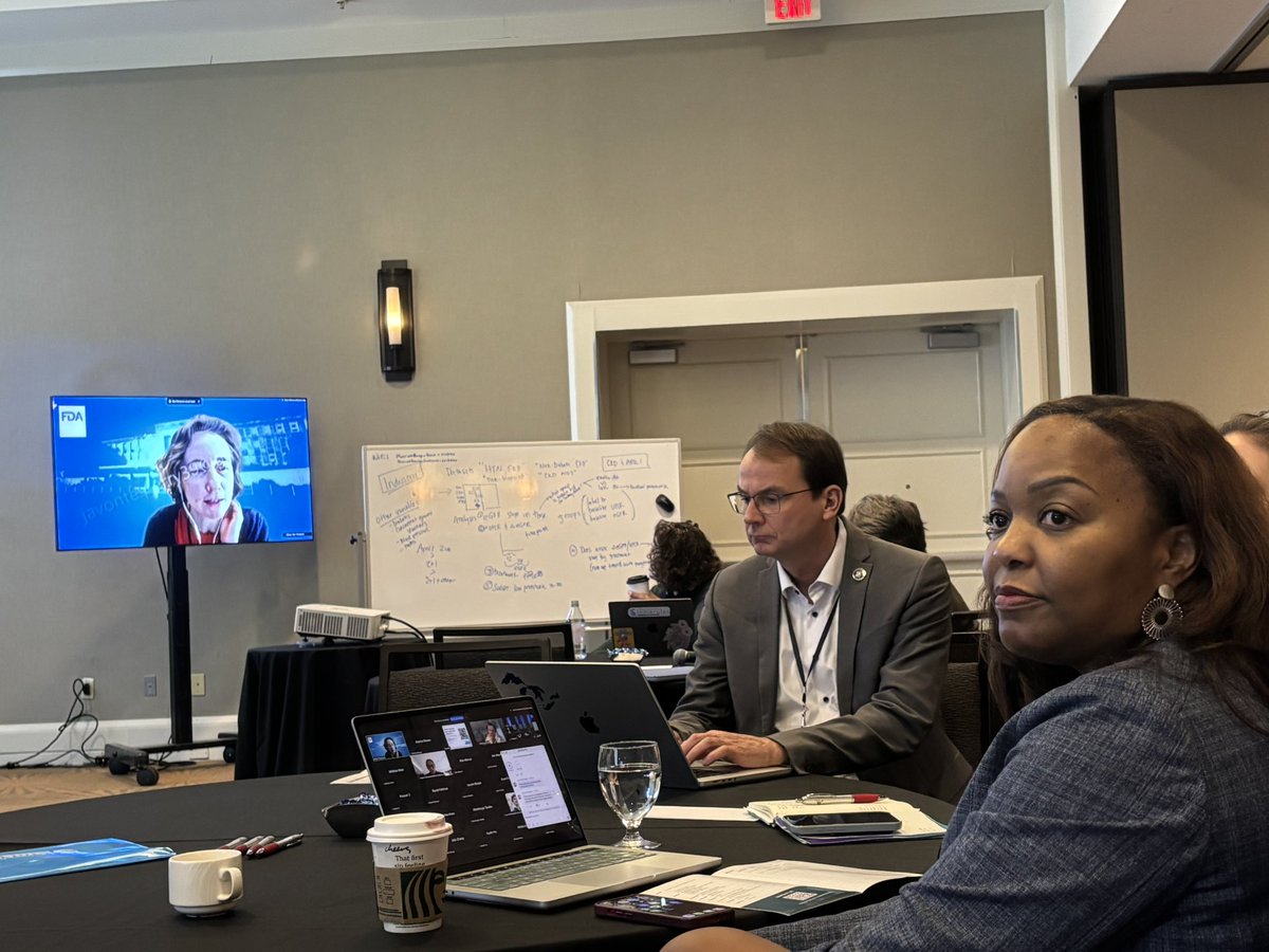 ISGDtweets's tweet photo. Extremely productive & fun 2 days at the PARASOL-APOL1 interim meeting in Raleigh! 🏖️ @dr_keishagibson @LauraMarianiMD @uoftmedicine @KretzlerM @KSusztak @OpeyemiOlabisi8 @UNCKidney @MiKTMC @Tobias_B_Huber We welcome additional collaborators - drop us a line at https://t.co/bm3aZPPy3g