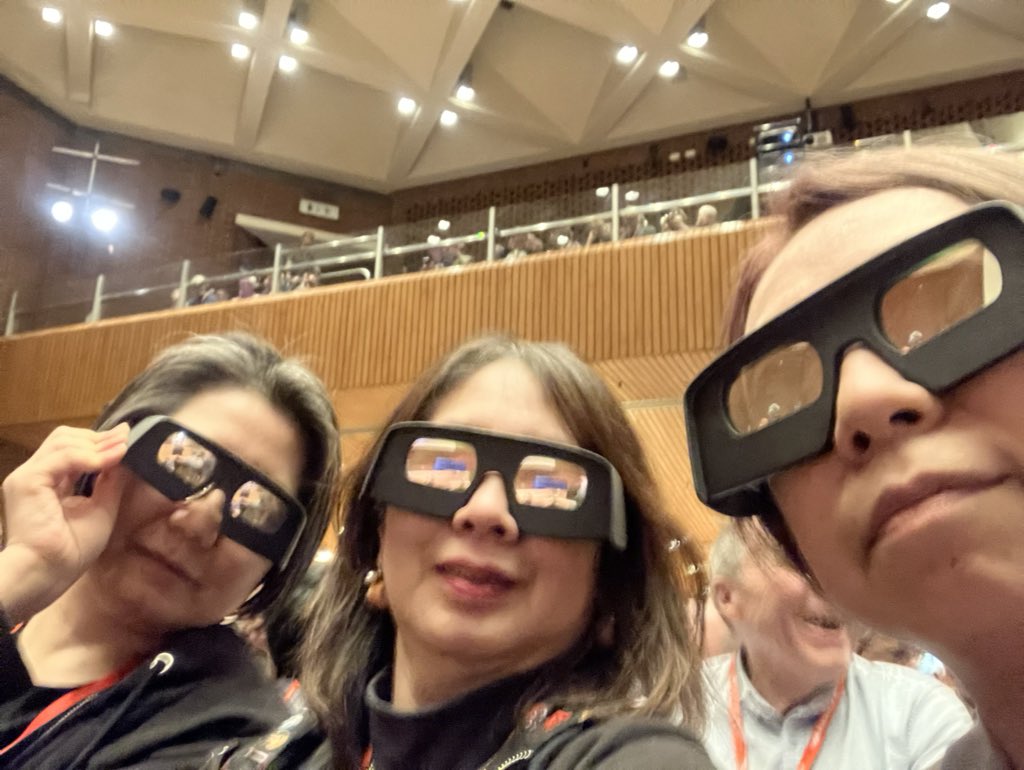 admiturlove's tweet photo. #astrofest now https://t.co/ce57GxoQqp