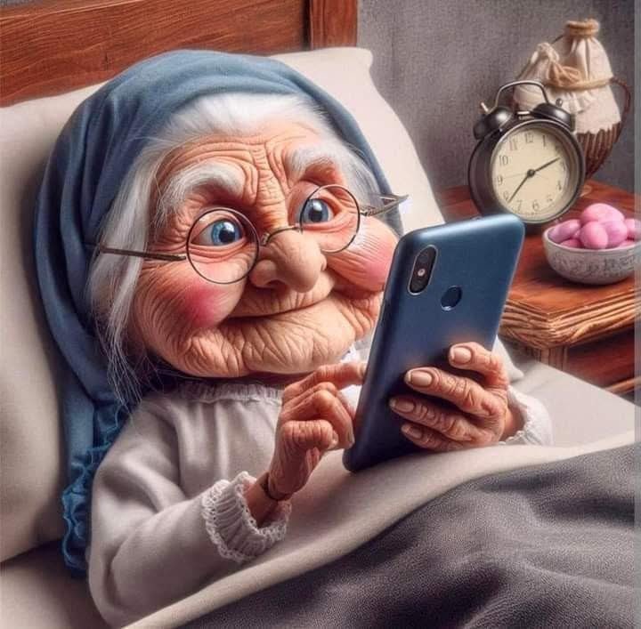 Bonsoir tout le monde, bonne nuit à demain🌕⭐️💫✨😴