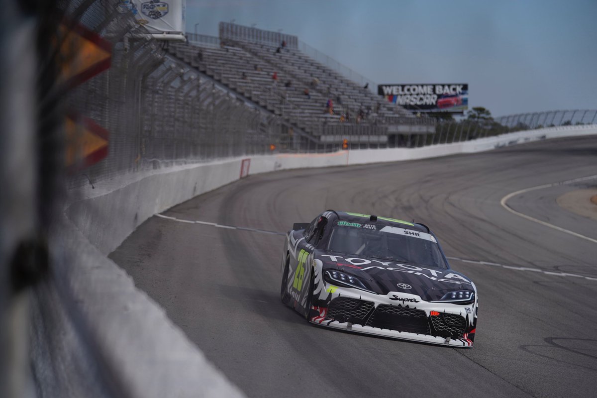 Sam Hunt Racing tweet media