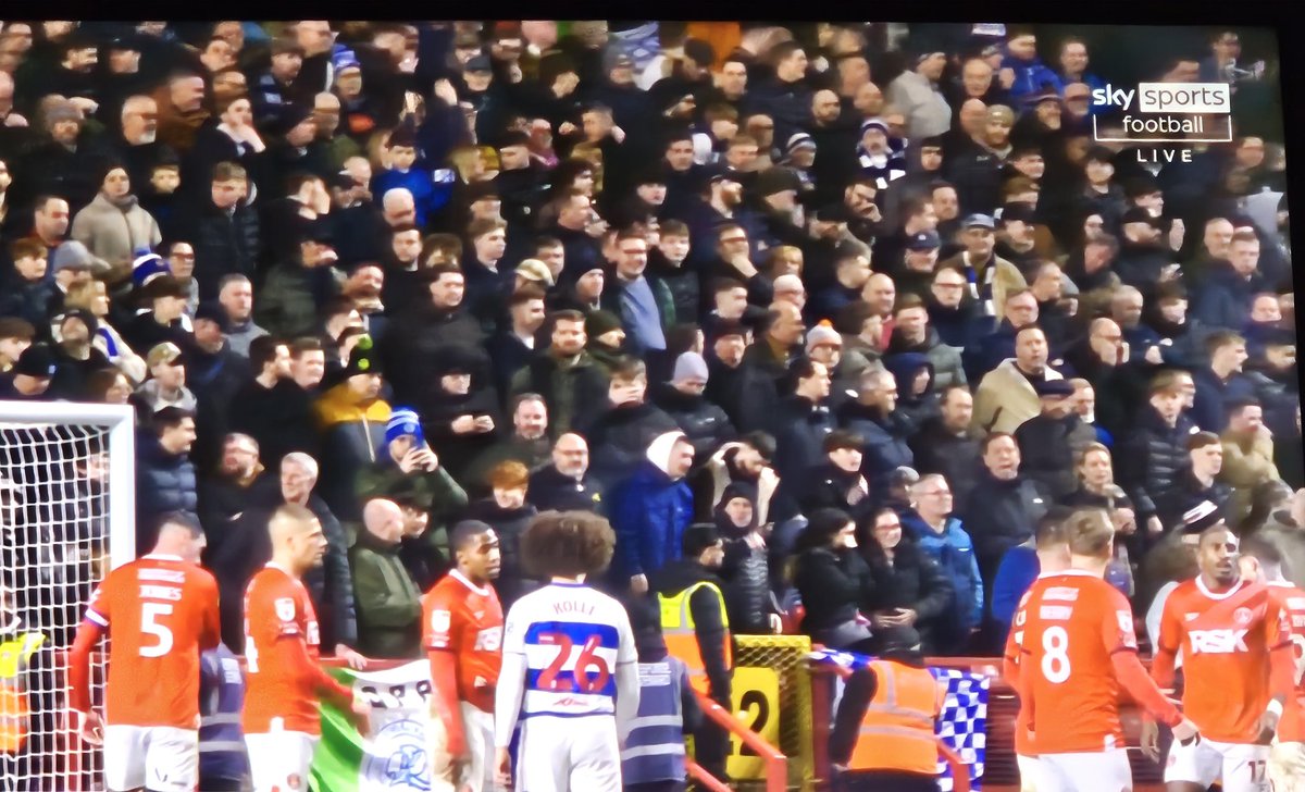 Crazy how many charlton fans are gone from the stadium before 90mins! Especially with 8 mins injury time! QPR fans still representing! #chaqpr #efl