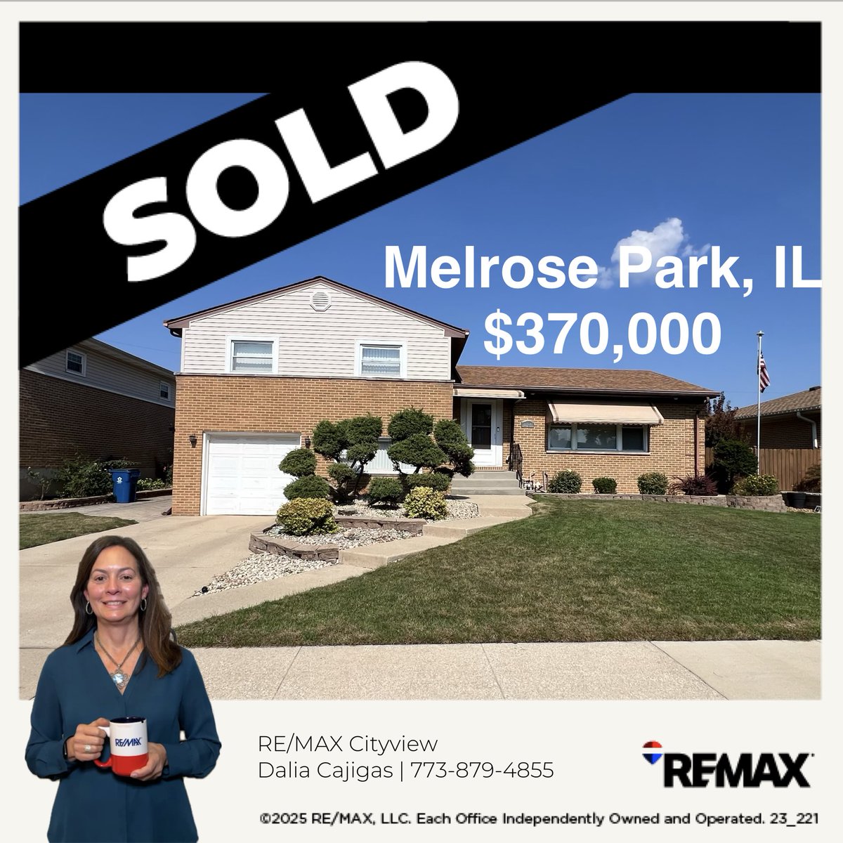 daliatherealtor's tweet photo. 🏠 💥Just Sold this beautiful single family home in Melrose Park, IL. 🏠💥Seller was a past client looking for a new start and buyer was  a retired couple looking to downsize. Thank you Carlos for giving me the opportunity to assist you with your home sale. #remax #listingagent https://t.co/m36ULvPD6Y