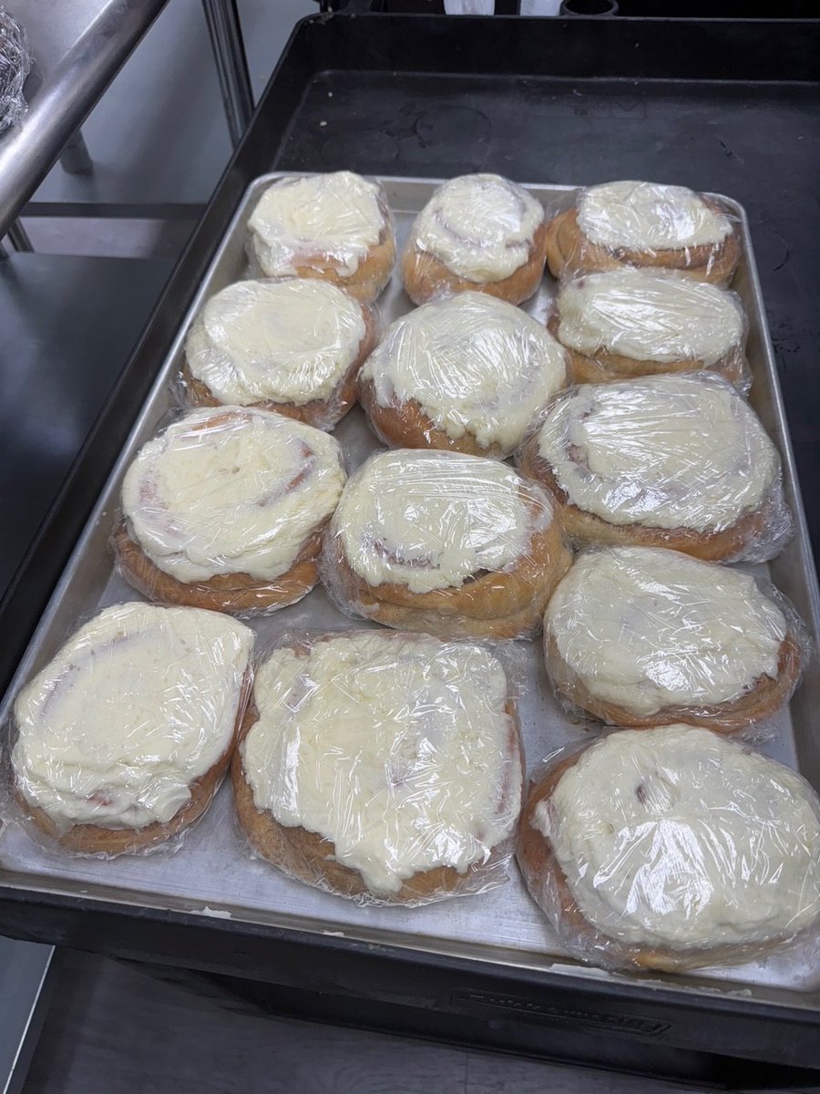 UBTechTitans's tweet image. Keep an eye out for us at Women's Day Out in Vernal tomorrow! We'll have some yummy baked goods available for purchase courtesy of our Culinary Titans ⚙️⬆️

#Utah #TheBasin #GearsUp #GoTitans