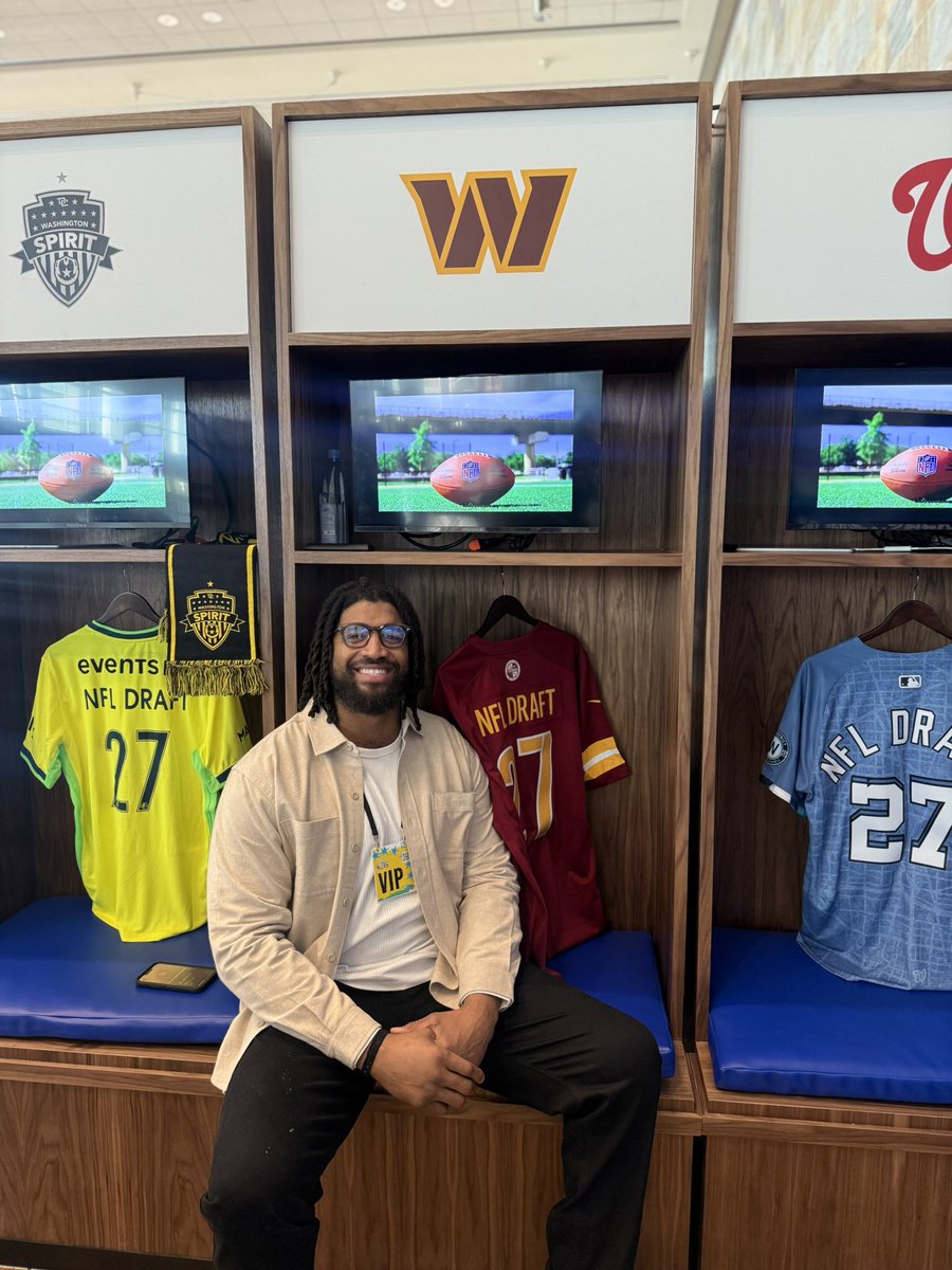 Events DC tweet media