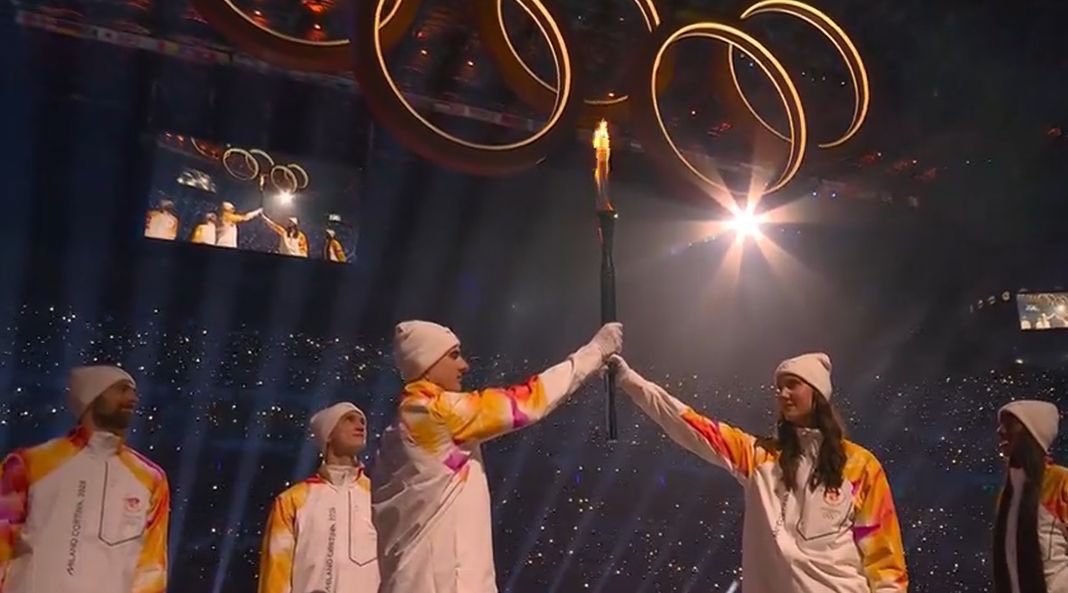 Ma l’emozione che ho provato nel vedere Anna Danesi passare la fiamma olimpica a Simone Giannelli 😭💙 viva la pallavolo sempre e per sempre. #MilanoCortina2026