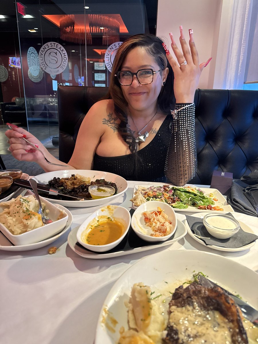 𝒥𝑜𝐸 🦦 tweet media