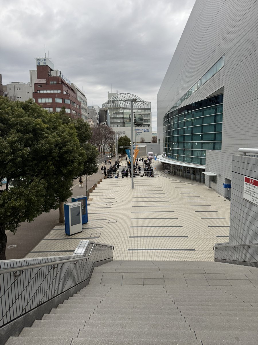 kanichun7's tweet photo. Aqours1st以来の横アリ始発物販や...
カチューシャ難民 https://t.co/ySyvTfdVku