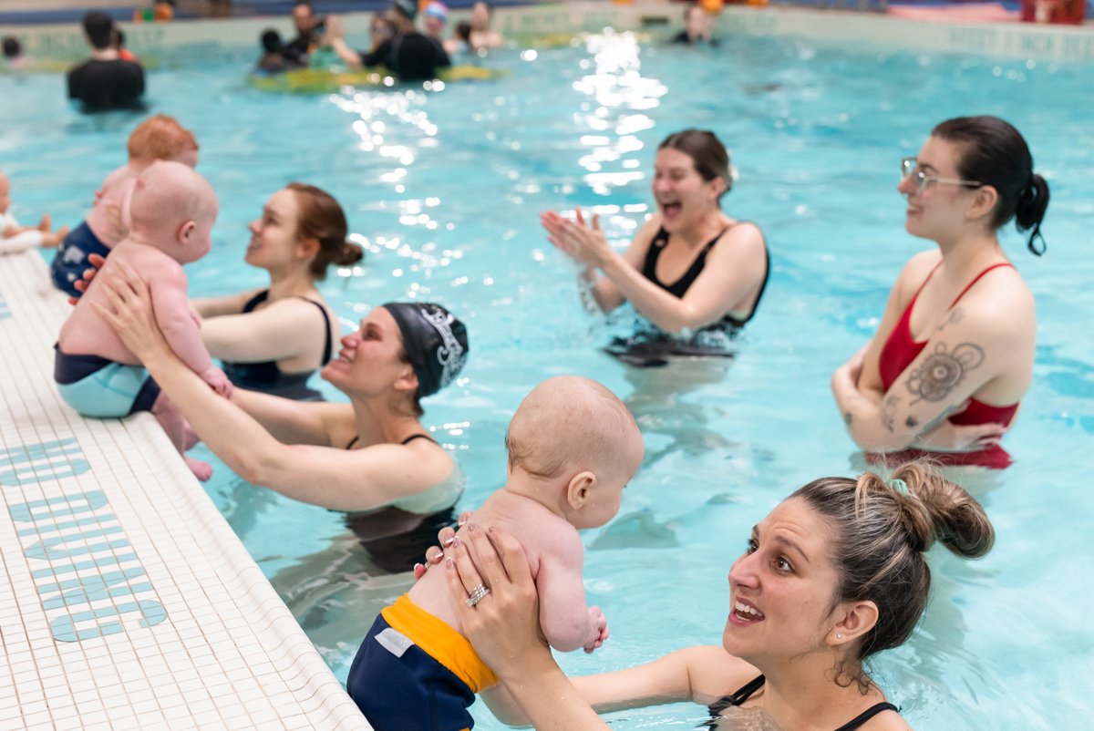ImagineSwimming's tweet photo. One of our favorite winter secrets?
Warm indoor pools 🏊‍♀️

A quick subway ride or bundled-up walk and suddenly kids are splashing, smiling, and burning off all that snow-day energy.

Cold outside. Cozy swim inside. 💙

#NYCParents #SnowDayFun #WinterWithKids #BabySwim #Toddlerswim https://t.co/YAf4QwWGYE