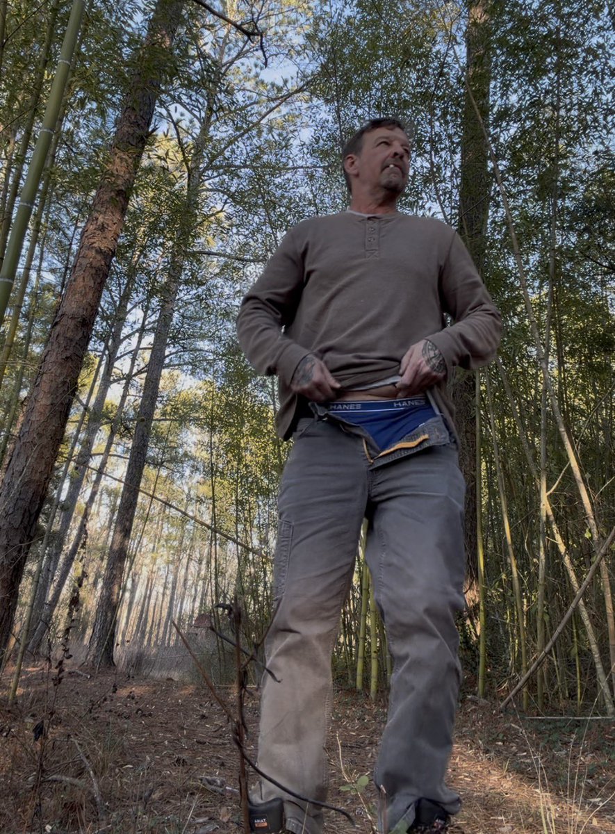 UncleFallen tweet media