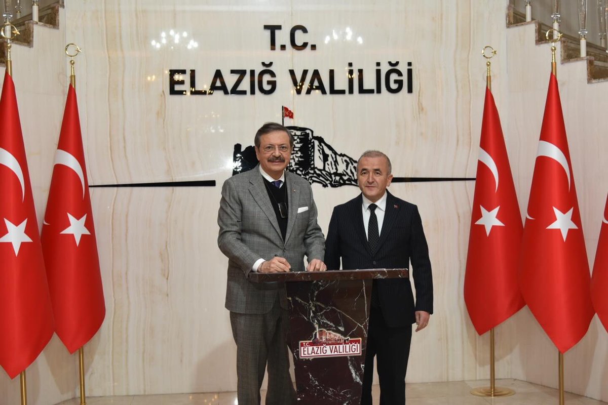 Türkiye Odalar ve Borsalar Birliği (TOBB) Başkanı Sayın M. Rifat Hisarcıklıoğlu, ilimize gerçekleştirdiği ziyaret kapsamında Elazığ Valisi Sayın Numan Hatipoğlu’nu makamında ziyaret etti.