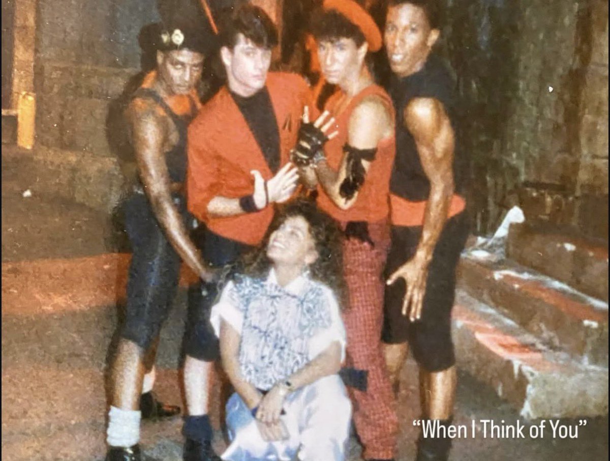 JANETbrsite's tweet photo. Barry Lather, Janet Jackson’s former dancer and choreographer, shared a bunch of rare behind the scenes shots of Control Era music videos! #Control40
🇧🇷Barry Lather compartilhou várias fotos raras dos bastidores de clipes da Era Control! https://t.co/GSTmVpokr2
