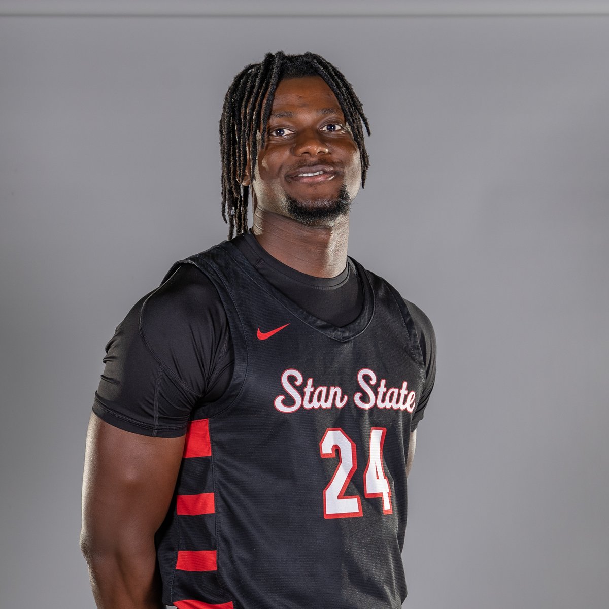 "Stan State to me has always been about a strong community. Crab Feed is a great reflection of our Warrior Spirit and having everyone involved symbolizes our strength together.”
— Daniel Ameyaw, Men’s Basketball

One of Stan State’s most spirited traditions, Crab Feed brings our
