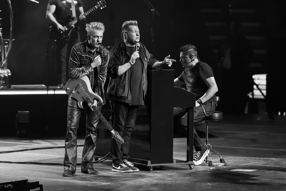 Rascal Flatts tweet media