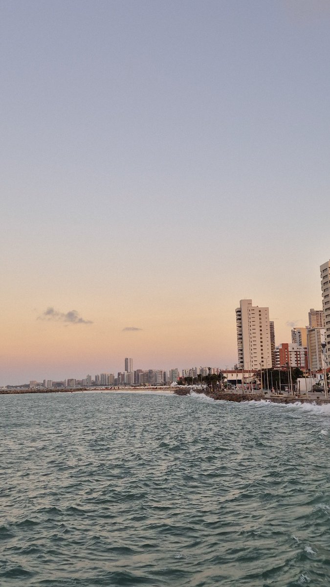 folkfools's tweet image. but now the sky is opalite