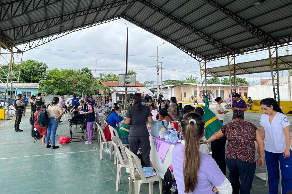 IESSCanar's tweet image. #IESSTeInforma |🩺 En #LaTroncal, visitamos el Recinto La Puntilla con nuestra Brigada Social, brindando atención médica y prevención en el Colegio Ciudadela Corina del Parral.

💙 Seguimos trabajando con compromiso por tu bienestar.