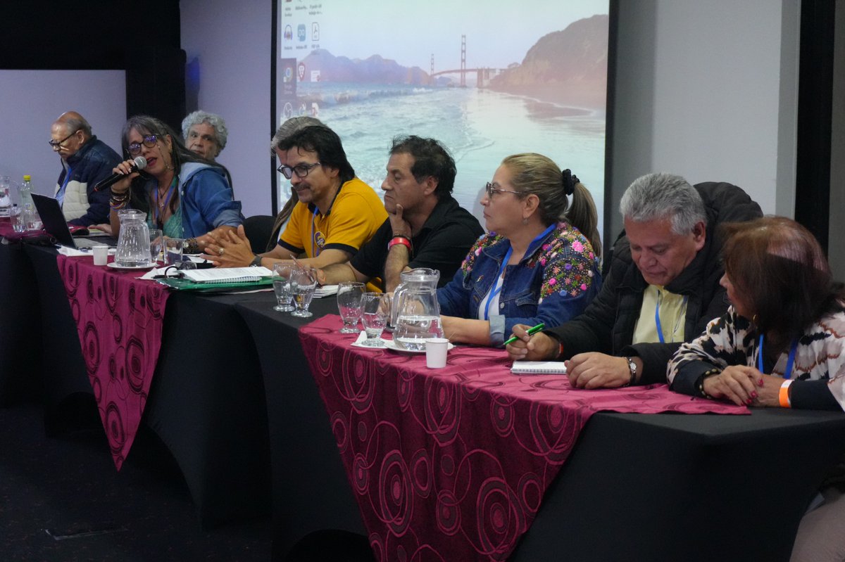 lina_montilla's tweet photo. Estamos con Iván Cepeda Castro, Presidente.

Conformamos el Comité Nacional de Trabajadores, Trabajadoras y Sindicalistas con Cepeda y trabajaremos de manera unitaria y organizada para que Iván sea Presidente en primera.

Seguimos soñando y luchando en la ruta del cambio, con la fuerza de la clase trabajadora y la convicción de que la verdad y la dignidad deben gobernar.

✊🏽🔥 ¡Con @IvanCepedaCast, el cambio continúa y se profundiza!